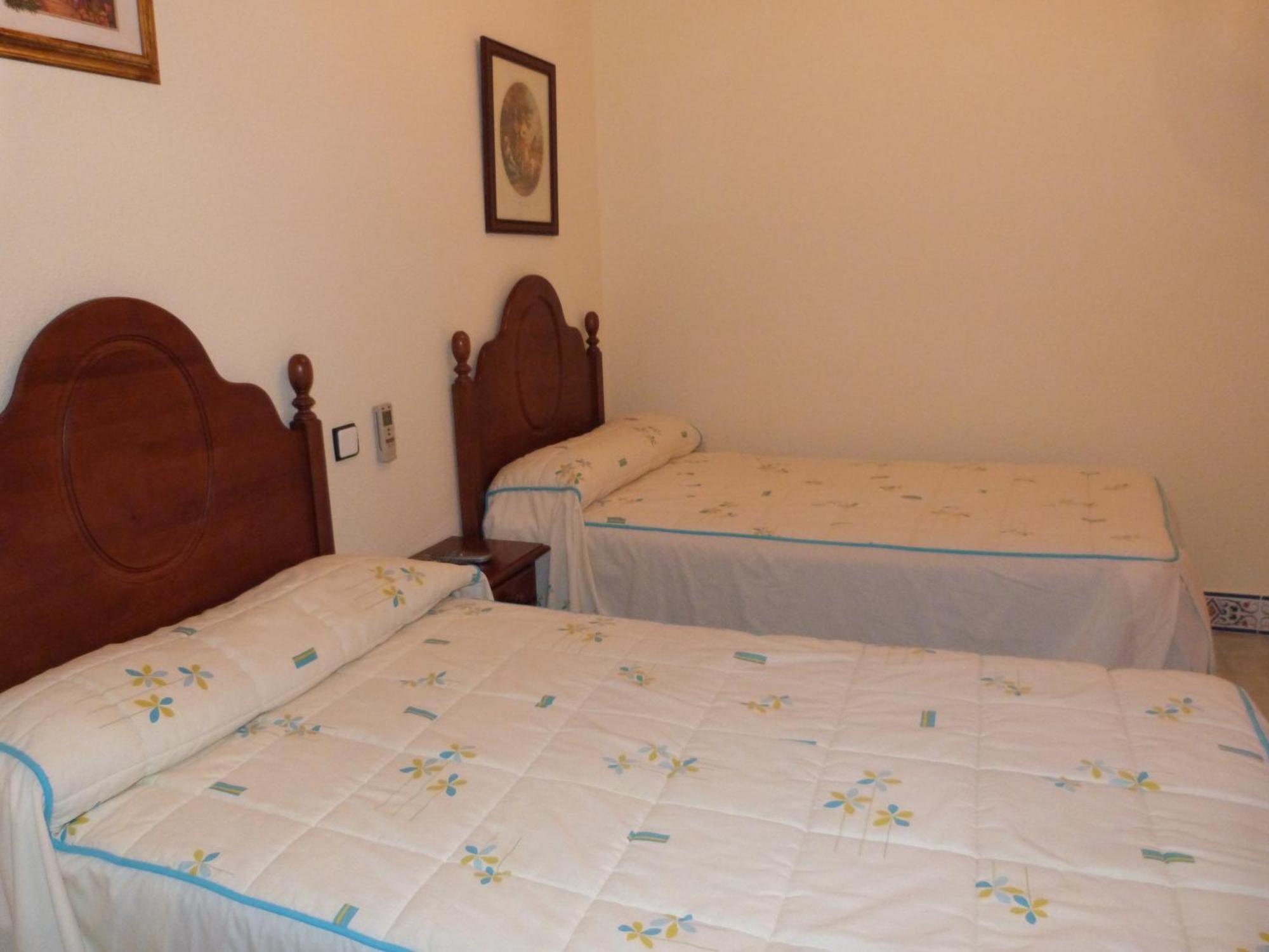Pedrera Hostal Restaurante Las Canteras מראה חיצוני תמונה